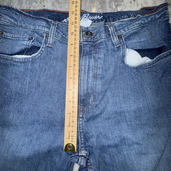 Eddie Bauer Men's 34 x 30 Jeans Straight Leg Medium Wash Work Casual Plain - Picture 4 of 6